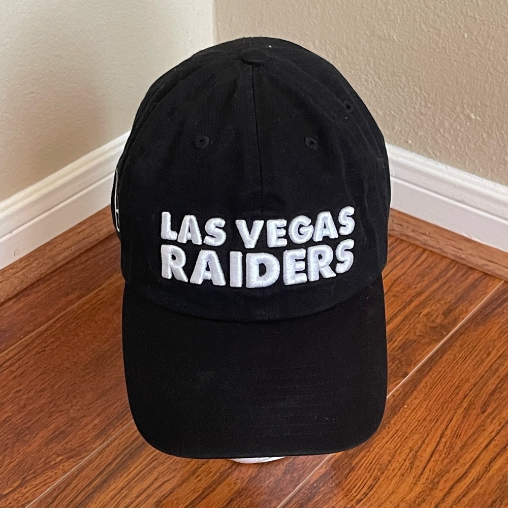 Las Vegas Raiders Black Cap - NFL - 47 Brand - Adjustable Sizes - Football